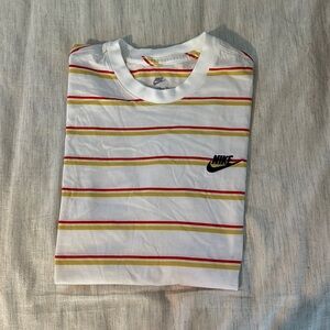 Nike mens tee size M striped